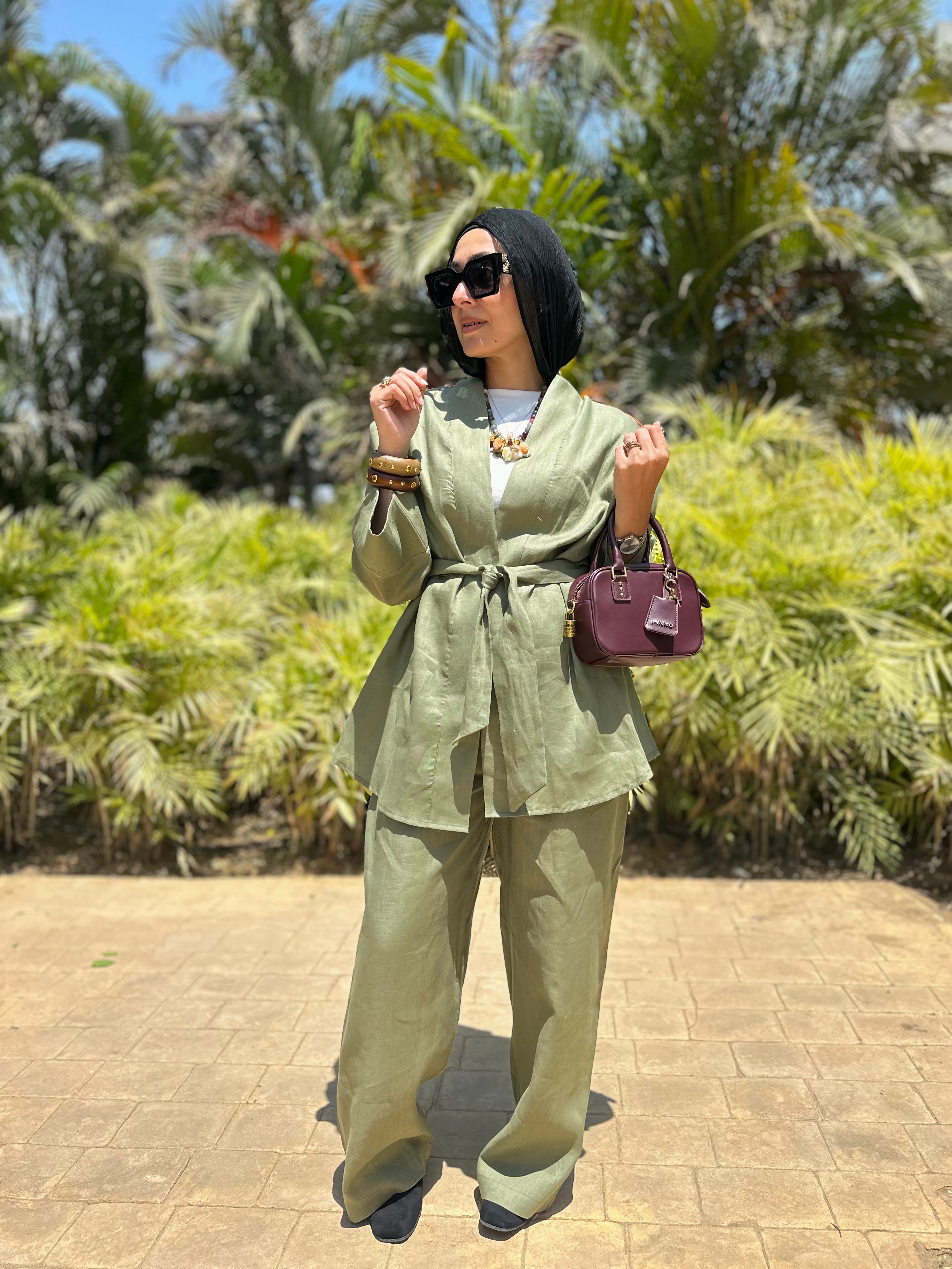Pure linen set in olive