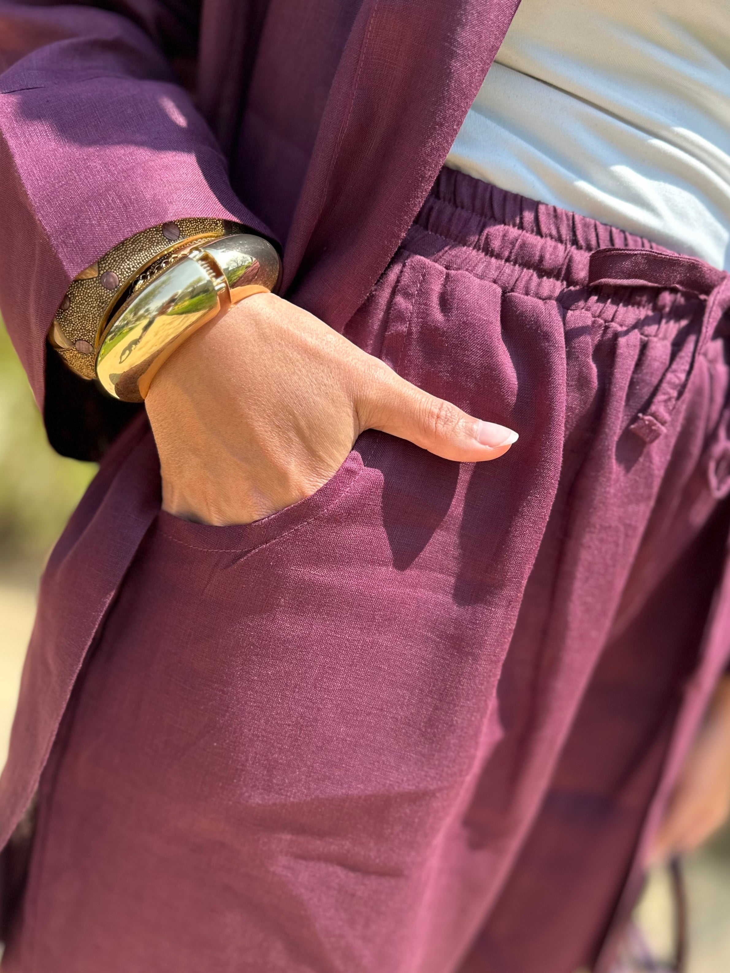 Pure linen set in burgundy