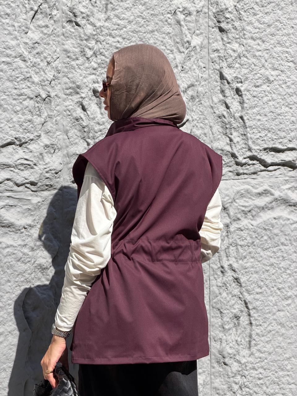 Belted Collar Vest in burgundy