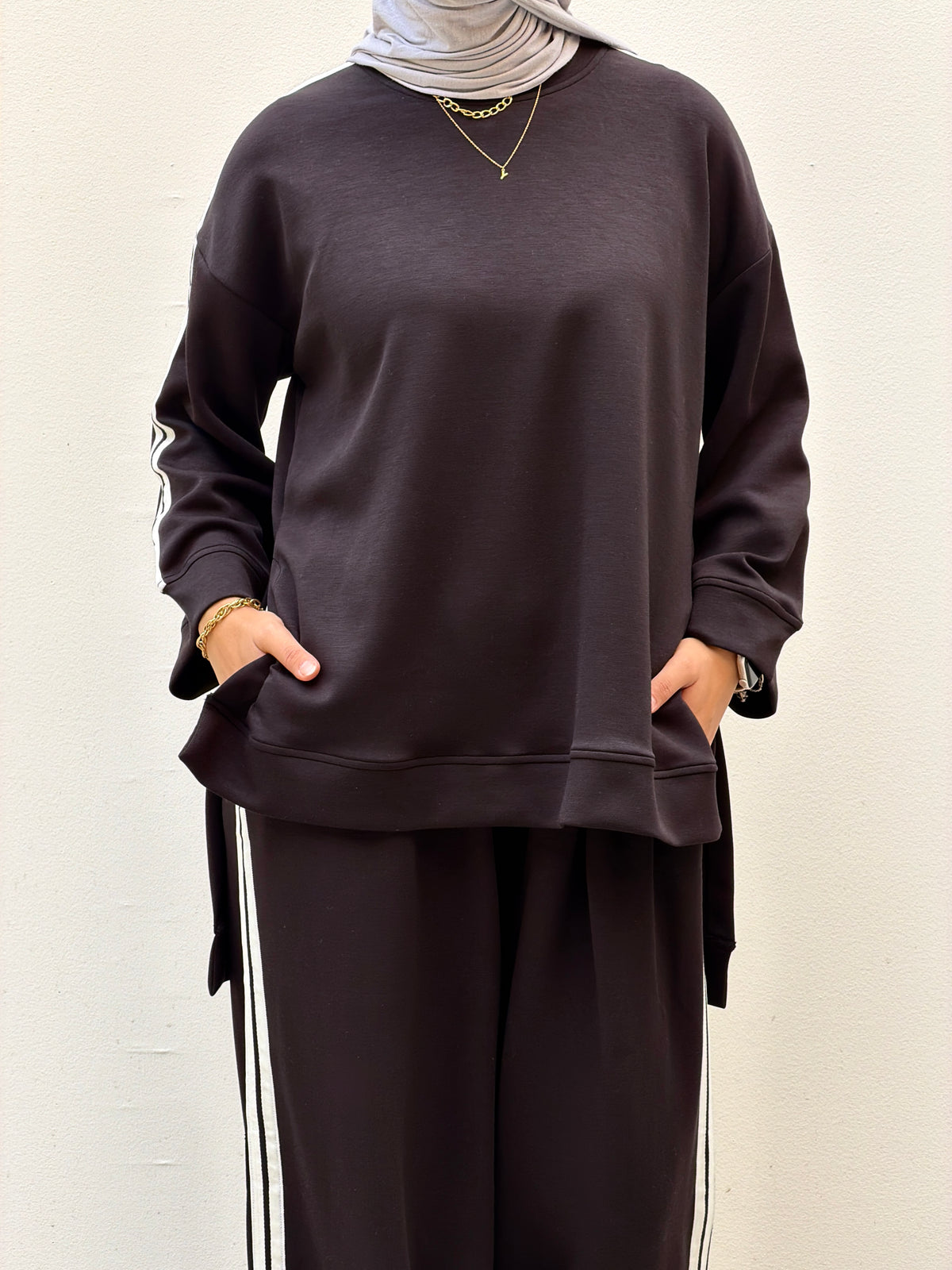 Double line set black