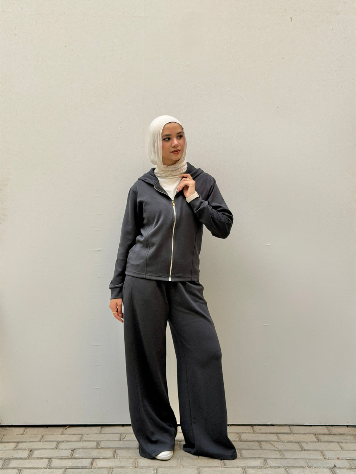 Comfy set in charcoal grey