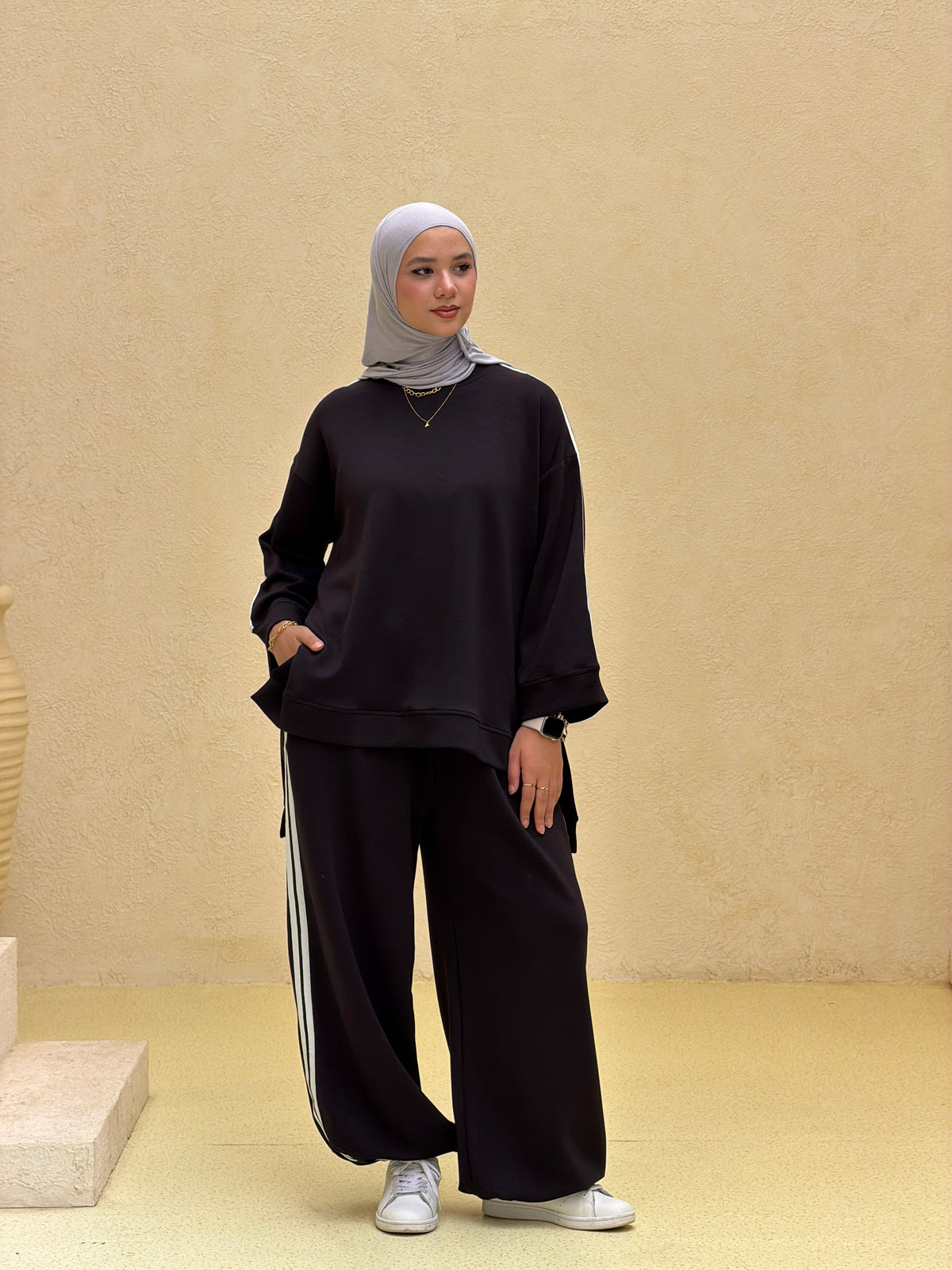 Double line set black